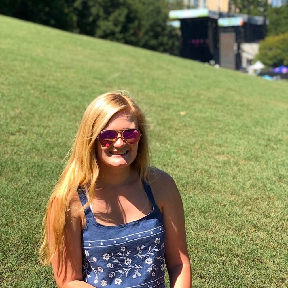 Meet your Posher, Emily